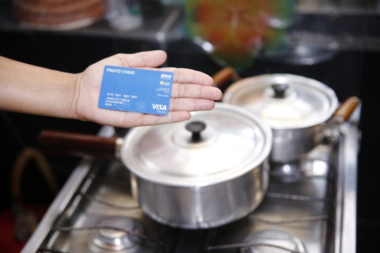 Cartão pode ser solicitado em qualquer uma das 29 unidades do Cras | Foto: Divulgação/Sedes