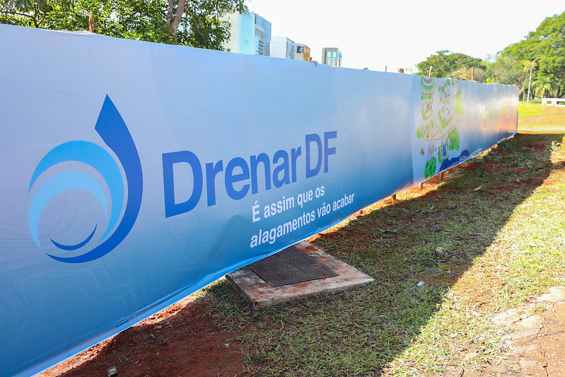 Obra começou nesta terça-feira (10) com a assinatura da governadora em exercício Celina Leão durante cerimônia na 201/202 Norte. Foto: Renato Alves/Agência Brasília.