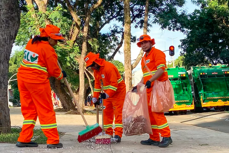 População deve manter resíduos sólidos dentro de casa e ter atenção redobrada com descarte de lixo no local apropriado; interrupção no serviço ocorre devido ao ponto facultativo para os trabalhadores da limpeza urbana. Foto: Geovane Sampaio / Ascom SLU