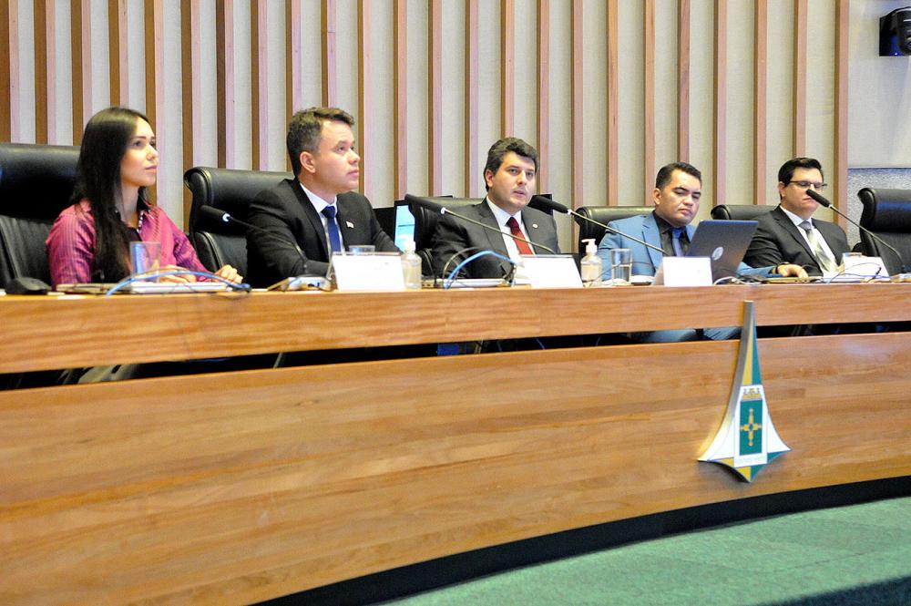 Em 2022, o fundo representava 32,4% do orçamento total do DF, em 2023 41,4% de tudo que o DF arrecada e para 2024 a previsão é que o Fundo Constitucional signifique 39,2%