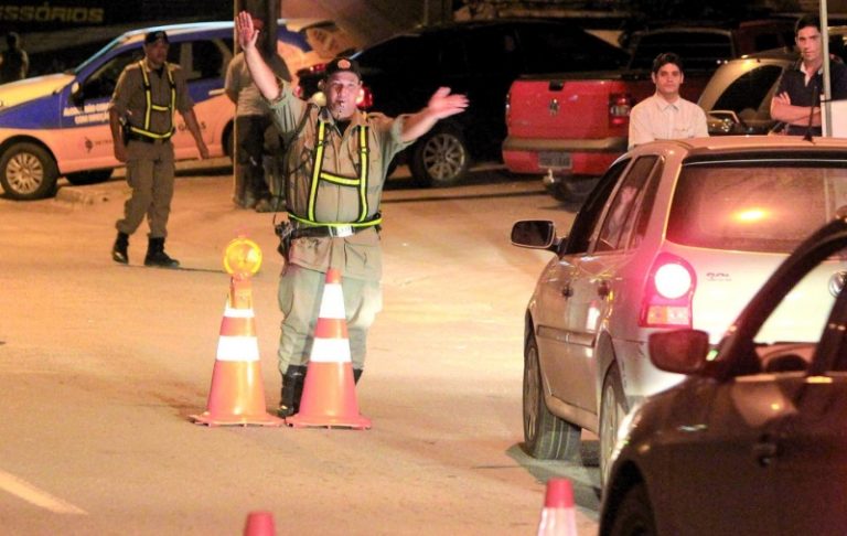Detran intensifica combate à embriaguez ao volante com a realização diária de blitzes da Balada Responsável ( Foto: Detran-GO)