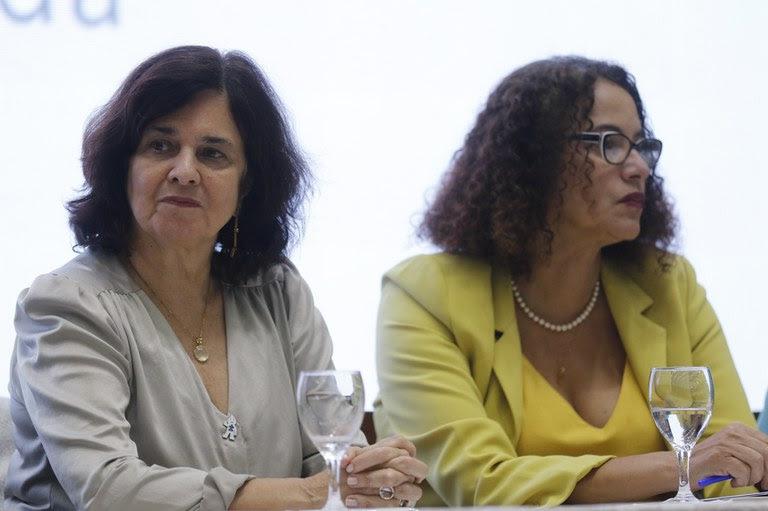 Ministras da Saúde, Nísia Trindade, e da Ciência, Tecnologia e Inovação, Luciana Santos, estão na delegação do Governo Federal que foi a Cuba para a primeira visita oficial do Brasil ao país desde 2014 - Foto: Fernando Frazão/Agência Brasil