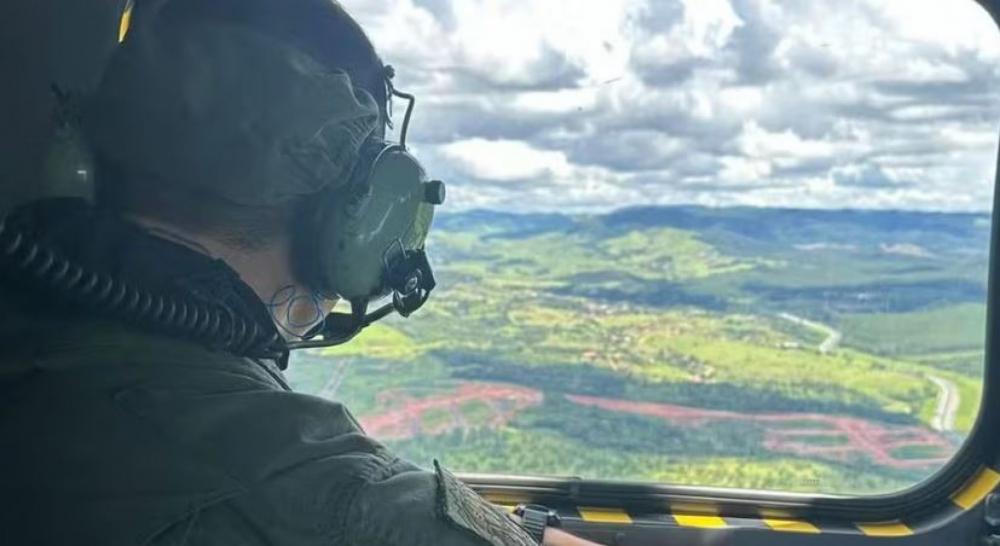 Aeronave do Cavex de Taubaté auxilia nas buscas por helicóptero que desapareceu em SP (Crédito: Tenente Luara Leimig/Divulgação)