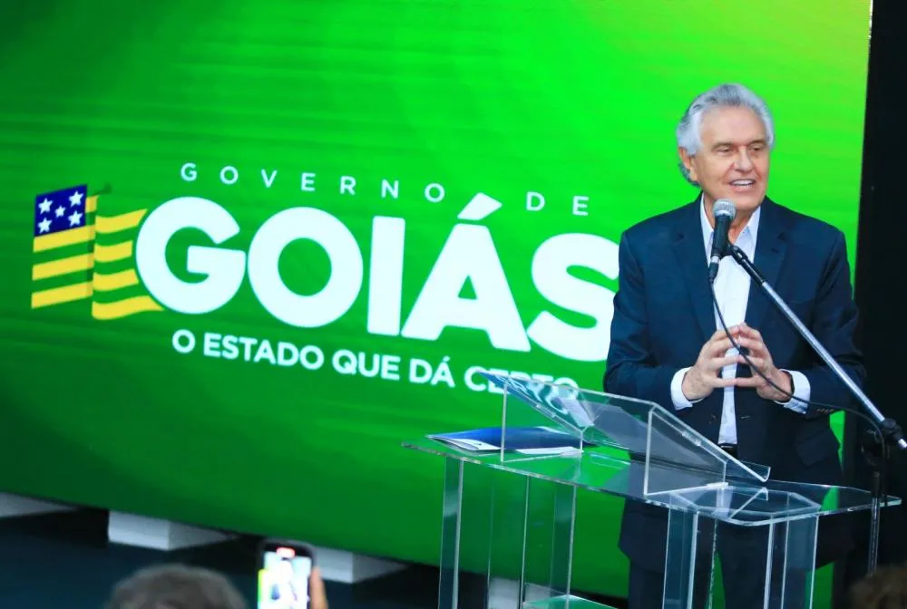  Governador Ronaldo Caiado entrega de títulos de terras e outorgas de água para famílias do Nordeste Goiano: “Região esquecida por anos e que agora estamos desenvolvendo” otos: Cristiano Borges e Wesley Costa