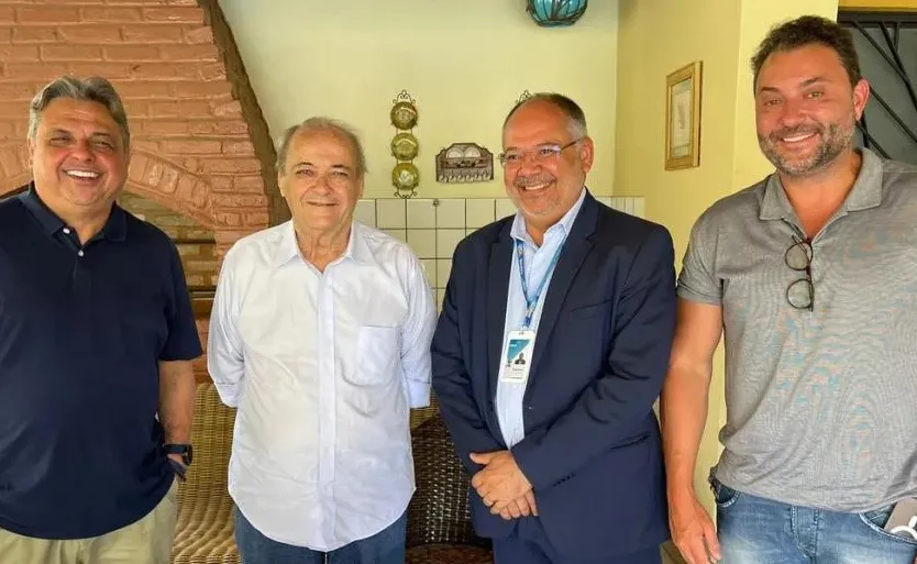 Após se reunir com lideranças do PSD, Sílvio Mendes se reuniu com deputados federais - Foto: Reprodução