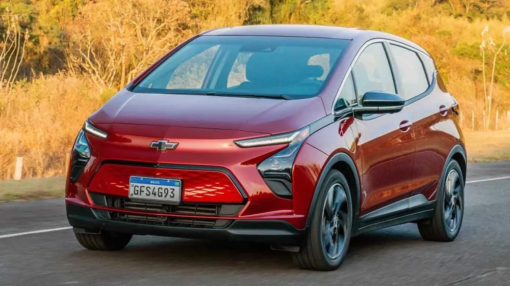 Bolt primeiro eletrificado da GM - Divulgação