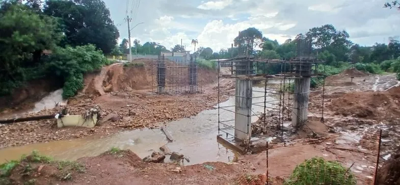 Ponte entre Valparaíso e Novo Gama em construção SECOM/PMVG
