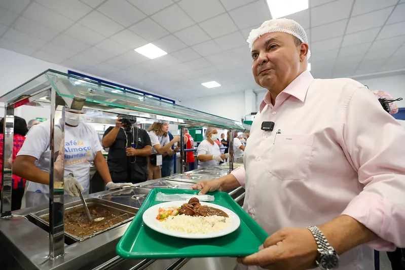 Unidade é a 18ª em funcionamento em todo o Distrito Federal; governo investiu R$ 7 milhões na construção do espaço, com capacidade para servir até 2,5 mil refeições diárias / Paulo H. Carvalho / Agência Brasília.