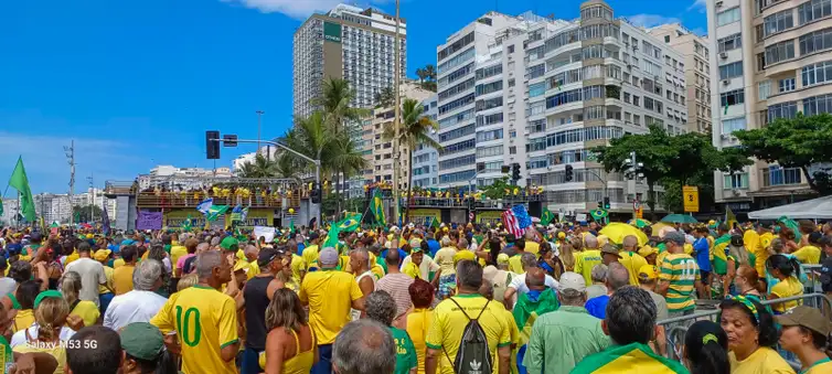 Ato com Bolsonaro em Copacabana, no Rio - Gilberto Costa / Agência Brasil 