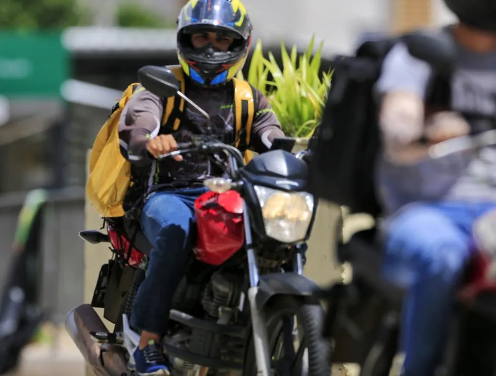  Motos, ciclomotores e outros veículos com até 150 cilindradas e mais de seis anos de uso estão isentas de IPVA em Goiás: medida passa a produzir efeitos em janeiro de 2026
