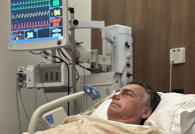 Bolsonaro divulga foto na UTI / X / Reprodução
