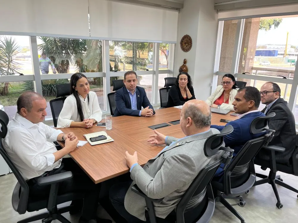 Secretário Pábio Mossoró e equipe da SEDF-GO recebe a comitiva tocantinense: gestão metropolitana eficiente mesmo diante de desafios complexos / SEDF-GO