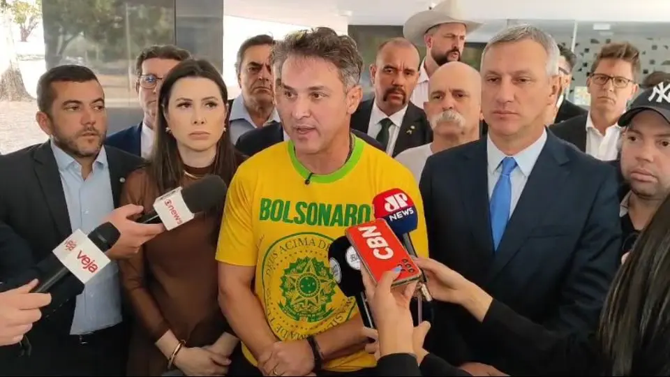 Em coletiva de imprensa, a oposição voltou a cobrar anistia durante julgamento do Bolsonaro no STF./Apolos/ Assessoria Zucco