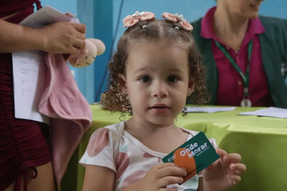  Pelo Aluguel Social, beneficiários recebem o pagamento mensal de R$ 350 durante 18 meses - Fotos: Agehab 