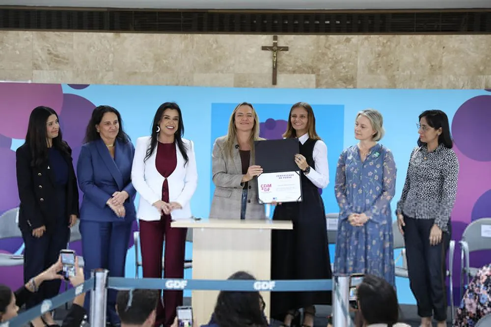 Durante o discurso, a governadora ressaltou a importância da pesquisa “Panorama da violência contra a mulher no Distrito Federal” para nortear ações de combate à violência de gênero e ao machismo | Foto: Lúcio Bernardo Jr./Agência Brasília