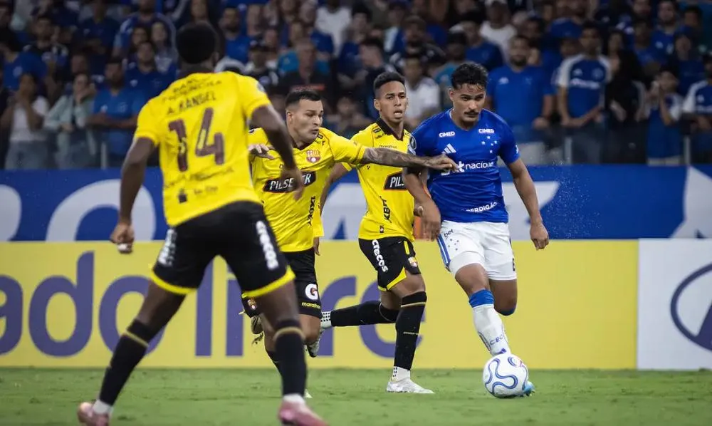 Conheça opções do Brasil para a próxima Copa; meio-campo é o foco