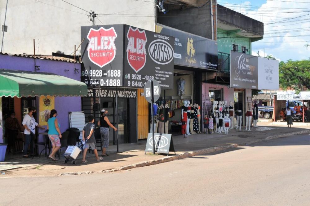 Comércio abre, mas fiscalização e toque de recolher continuam no DF | Foto: Acácio Pinheiro/Agência Brasília